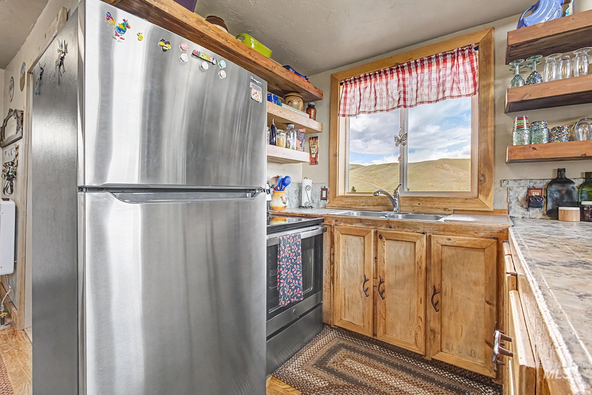 91 Willow Creek Road Fairfield, ID 83327 - Photo 7 of 34