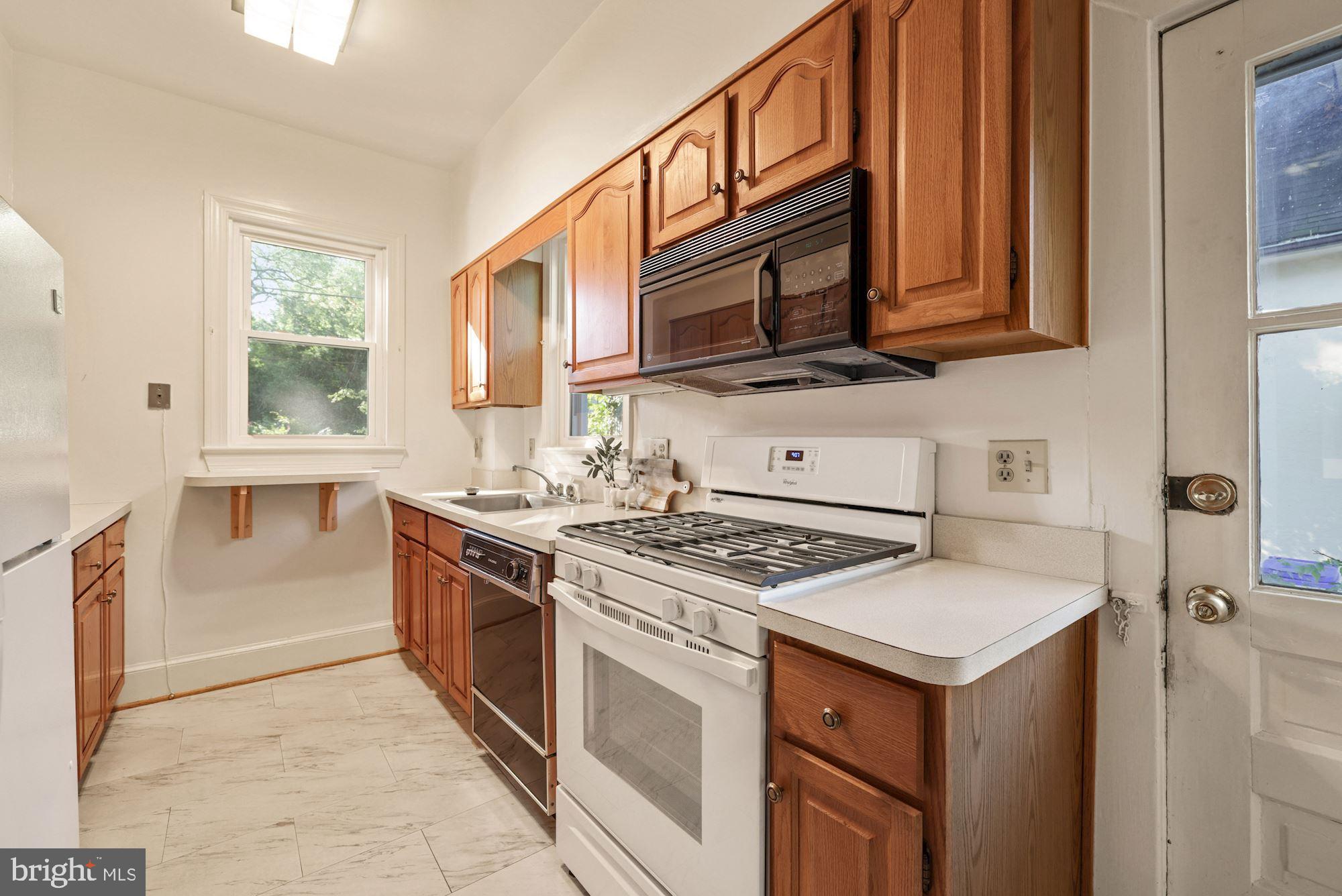 3705 Spring Street Chevy Chase, MD 20815 - Photo 5 of 18 Gallery Image 5