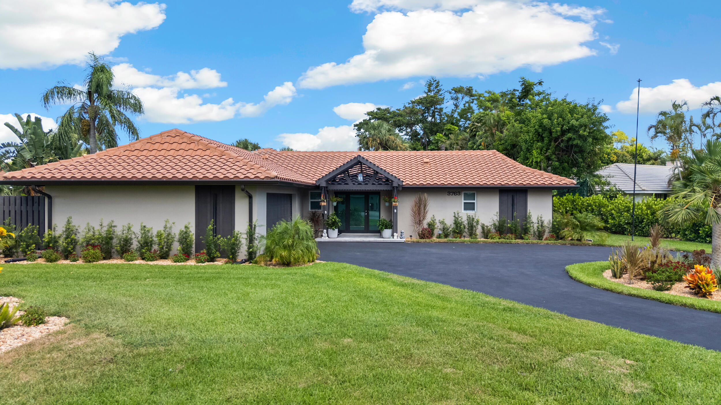 3763 Southeast Fairway East Stuart, FL 34997 - Photo 42 of 54 DJI_20250601185258_0010_D