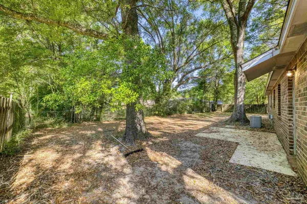 $180,000 | 4233 West Avenida De Golf, Pace, FL 32571