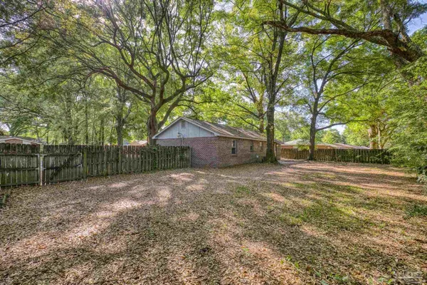 $180,000 | 4233 West Avenida De Golf, Pace, FL 32571