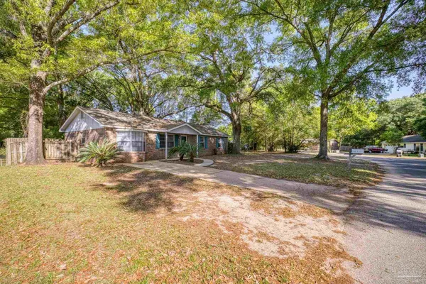 $180,000 | 4233 West Avenida De Golf, Pace, FL 32571