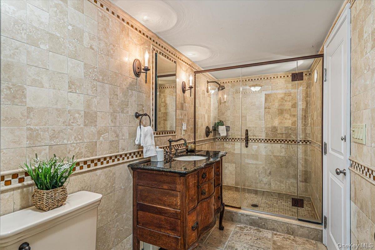 39 Cherry Lane Syosset, NY 11791 - Photo 36 of 43