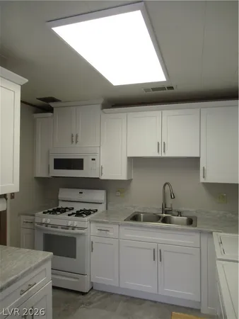 $1,850 | 107 East Pacific Avenue, Henderson, NV 89015