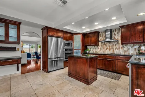 $1,550,000 | 13250 Fulton Court, Sherman Oaks, CA 91401