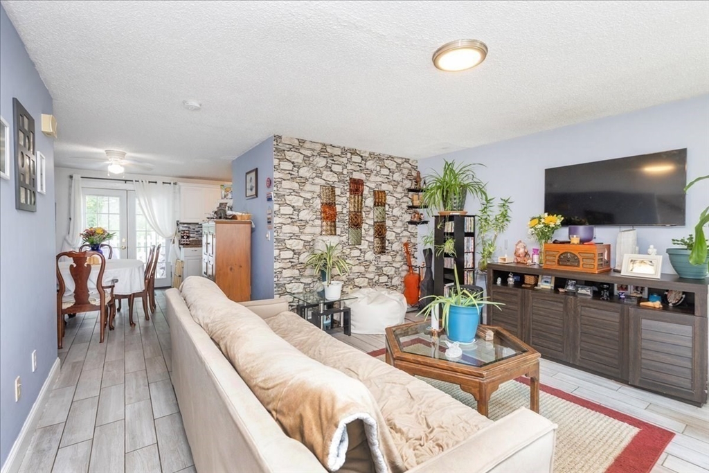 945 Riverside Drive, Unit 8A Methuen, MA 01844 - Photo 7 of 22