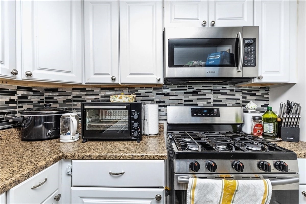 945 Riverside Drive, Unit 8A Methuen, MA 01844 - Photo 10 of 22