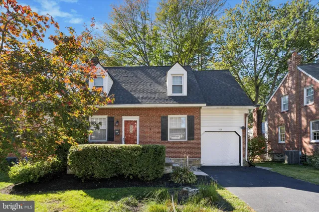 $2,850 | 804 Woodland Drive, Havertown, PA 19083