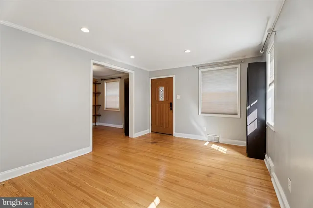 $2,850 | 804 Woodland Drive, Havertown, PA 19083