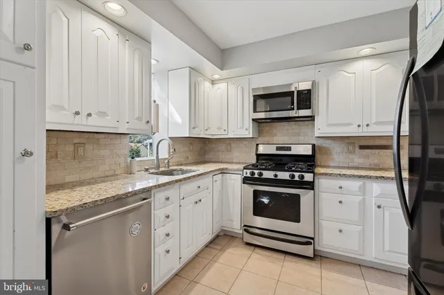 $2,850 | 804 Woodland Drive, Havertown, PA 19083