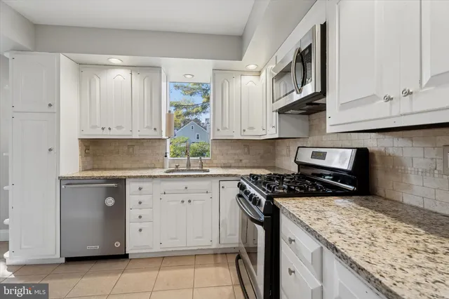 $2,850 | 804 Woodland Drive, Havertown, PA 19083