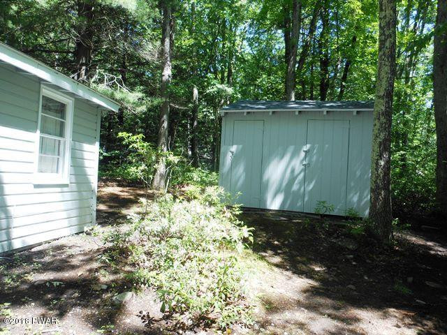 124 Old Rte 402 Dingmans Ferry, PA 18328 - Photo 3 of 33