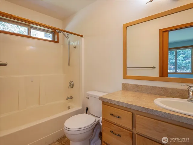 $699,000 | 293935 Highway 101, Quilcene, WA 98376