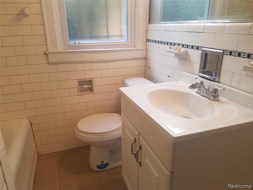 14652 Rutherford Street Detroit, MI 48227 - Photo 2 of 8