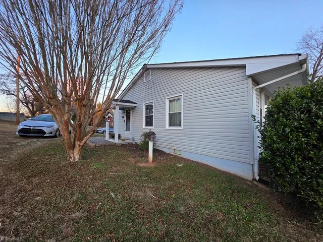 $190,000 | 1615 Brushy Mountain Road, Wilkesboro, NC 28697