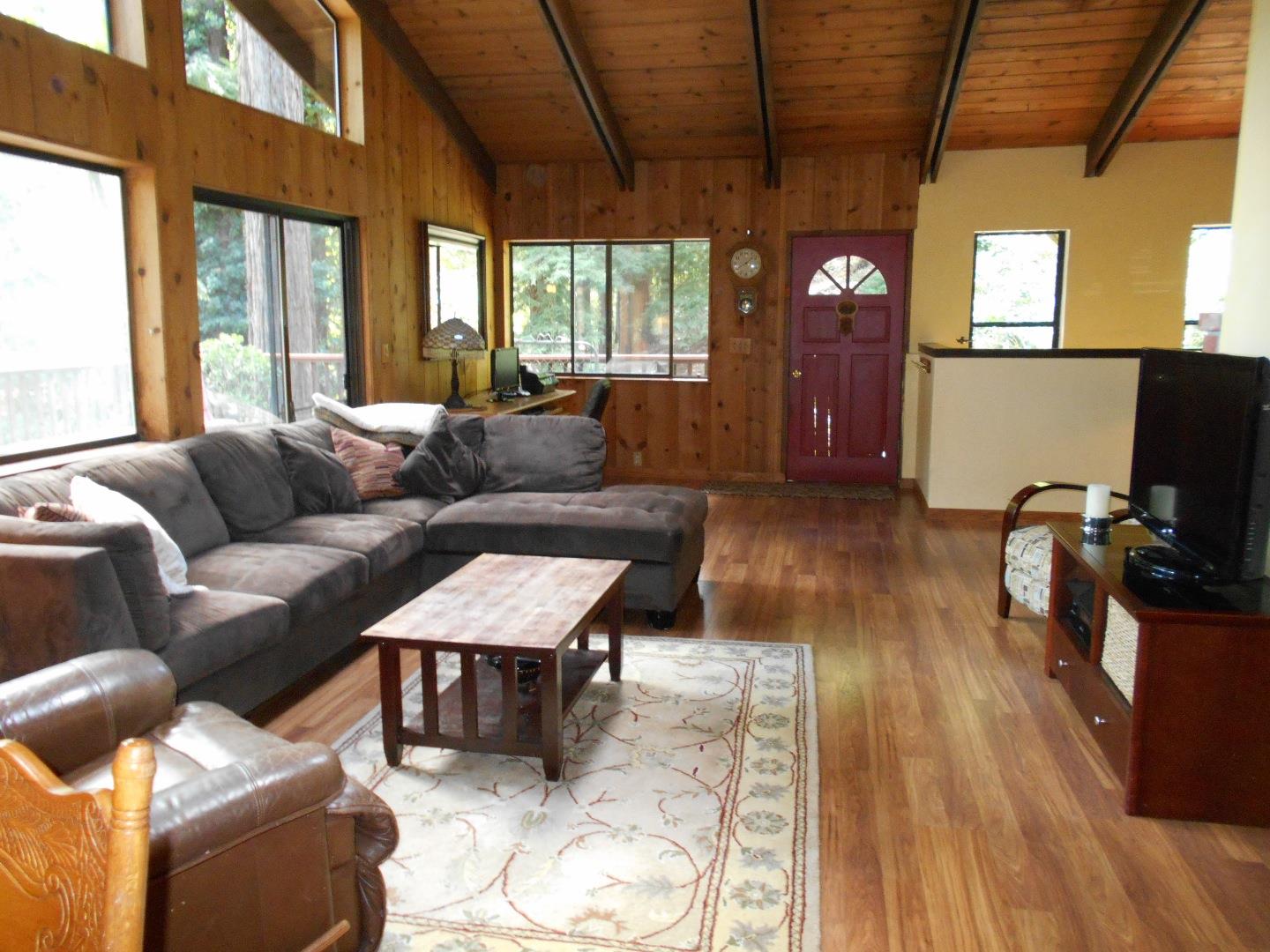 860 Valley View Road Ben Lomond, CA 95005 - Photo 12 of 39 Gallery Image 12