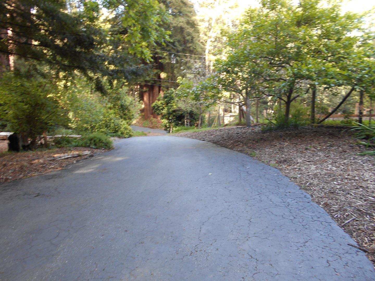 860 Valley View Road Ben Lomond, CA 95005 - Photo 6 of 39 Gallery Image 6
