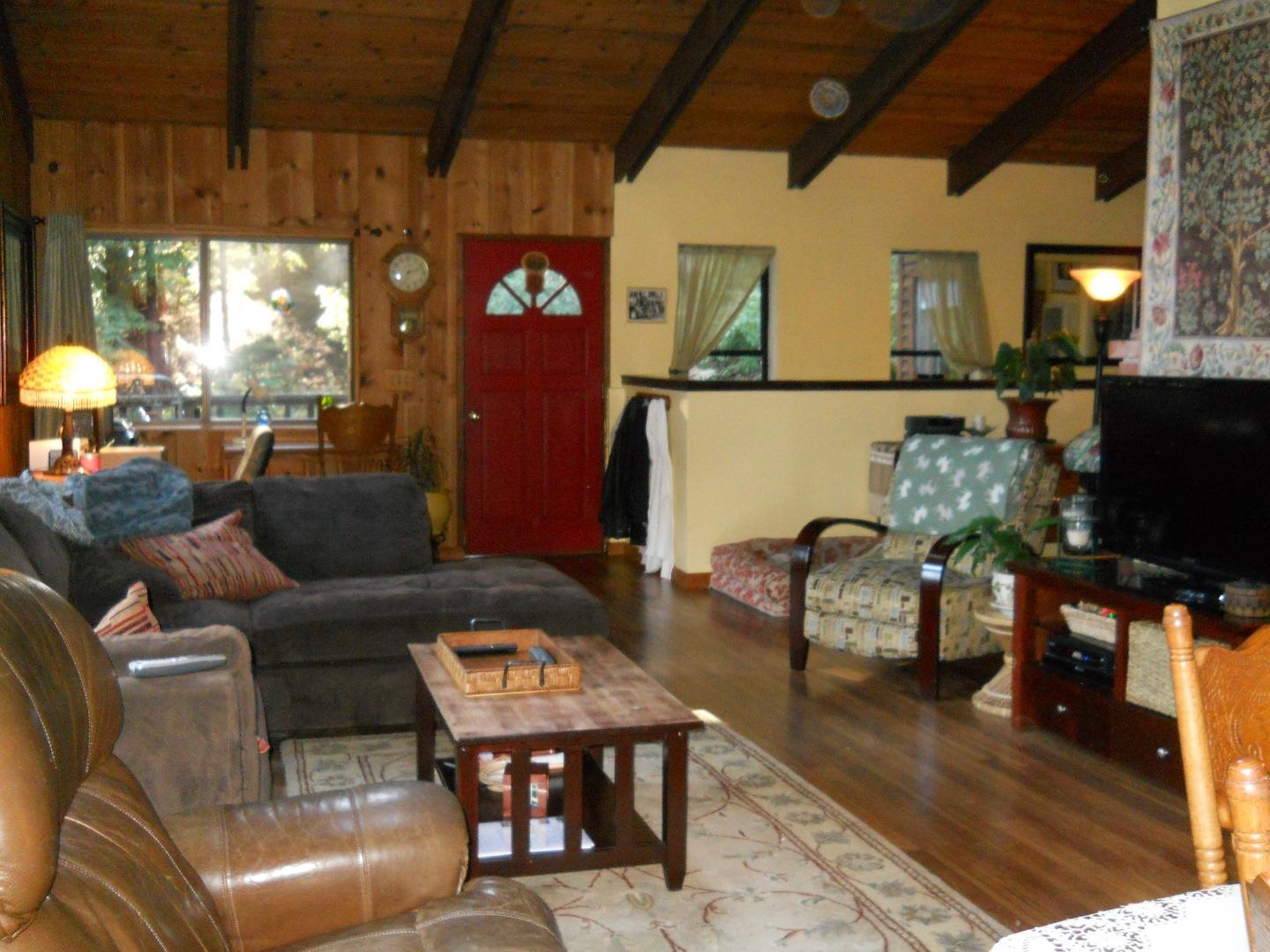 860 Valley View Road Ben Lomond, CA 95005 - Photo 10 of 39 Gallery Image 10