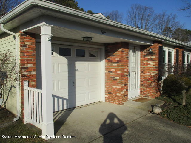 8 Thames Place Brick, NJ 08723 - Photo 2 of 33 IMG_8655