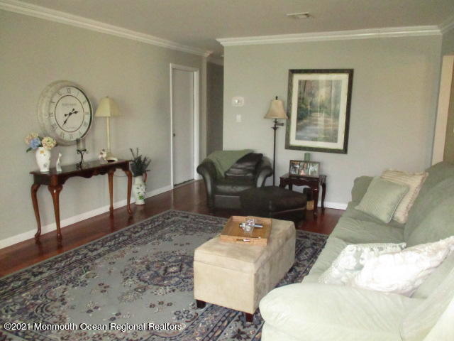 8 Thames Place Brick, NJ 08723 - Photo 6 of 33 IMG_8638