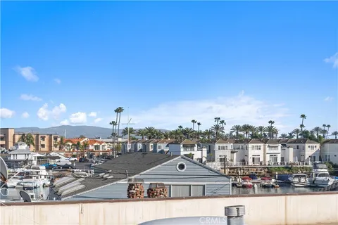 $3,299,000 | 505 29th Street, Newport Beach, CA 92663