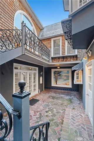 $3,299,000 | 505 29th Street, Newport Beach, CA 92663