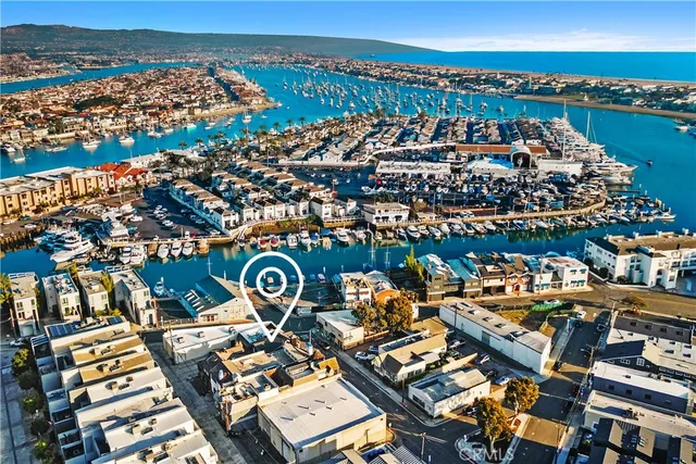 $3,299,000 | 505 29th Street, Newport Beach, CA 92663