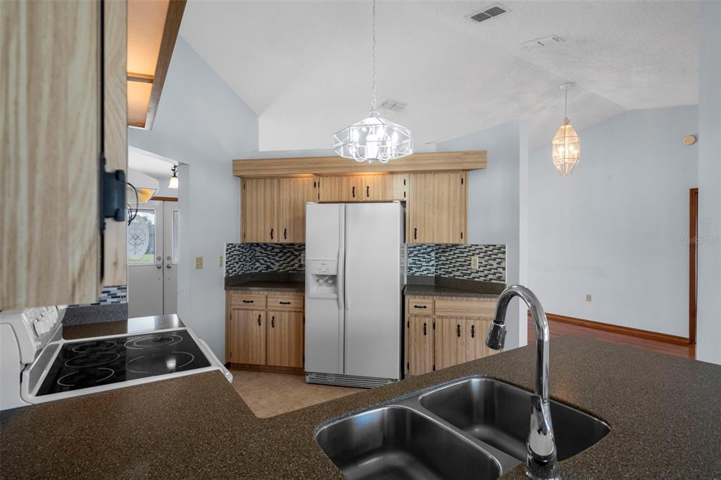 1542 Overland Drive Spring Hill, FL 34608 - Photo 18 of 62