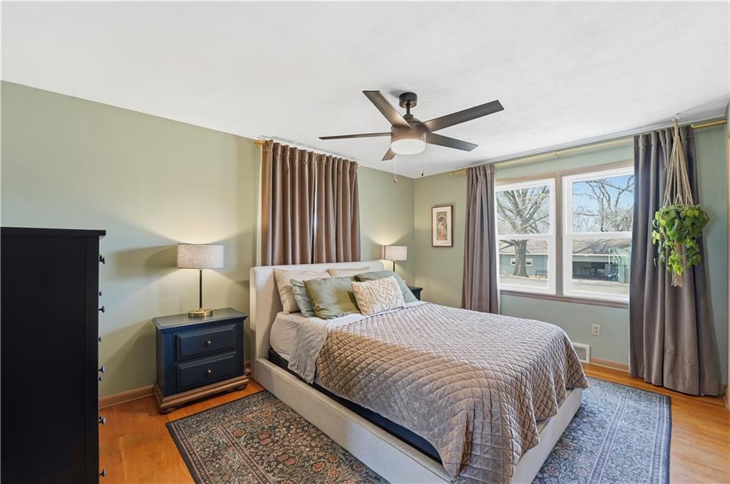 8221 Lamar Avenue Prairie Village, KS 66208 - Photo 15 of 37