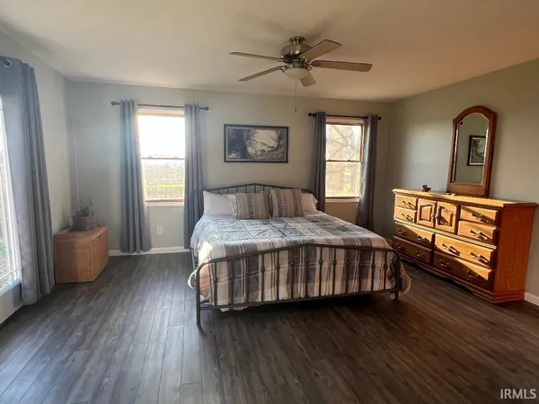 $515,000 | 4740 East 600 South, Gas City, IN 46933