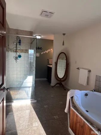 $515,000 | 4740 East 600 South, Gas City, IN 46933