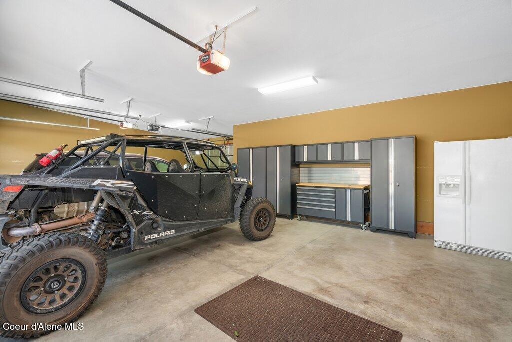 1035 South Valleyview Road Post Falls, ID 83854 - Photo 59 of 92 Three Car Garage