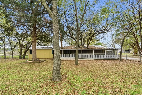 $407,900 | 364 Wonder Drive, Springtown, TX 76082