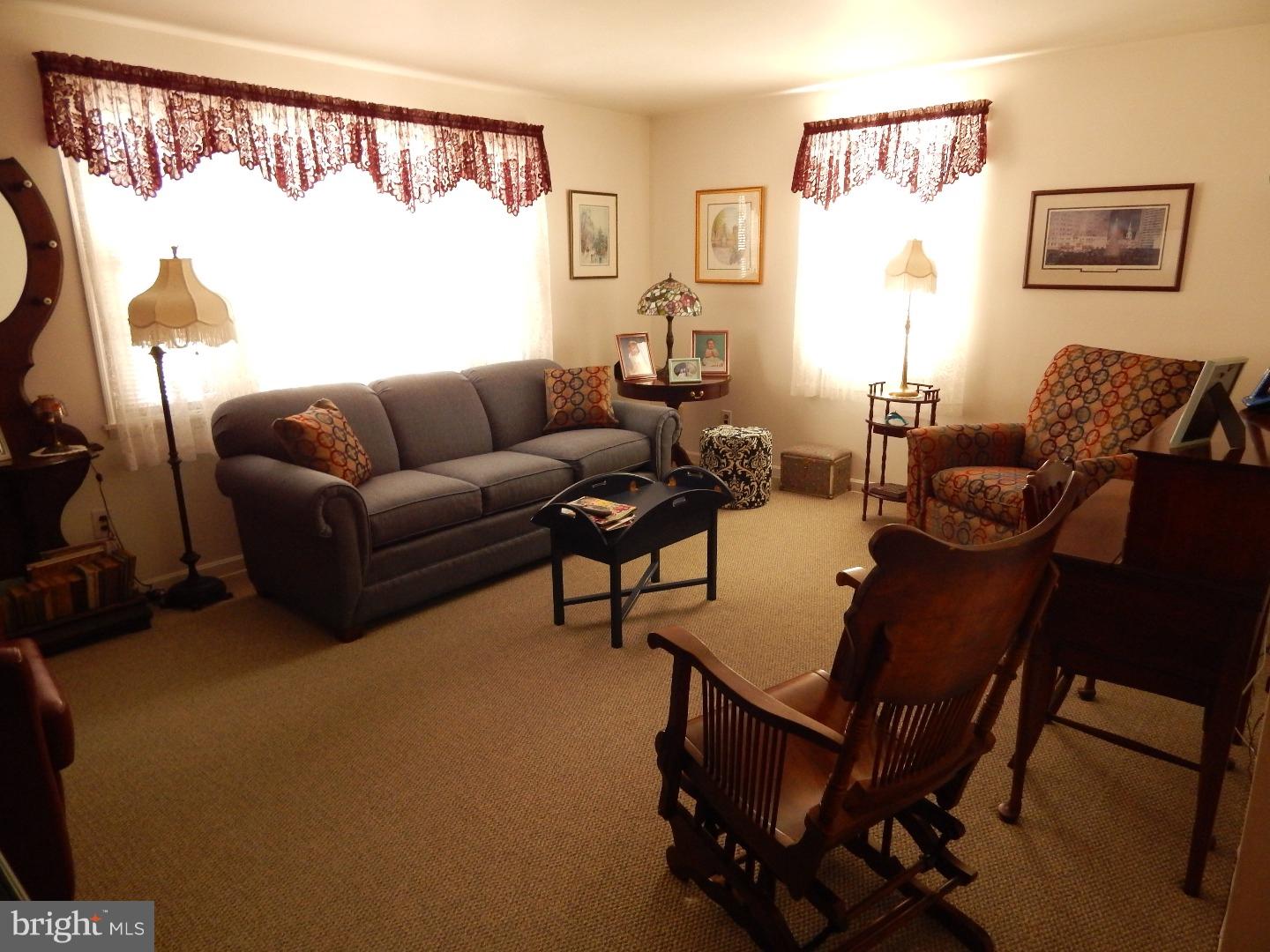 101 Vilone Road Wilmington, DE 19805 - Photo 1 of 24 Living Room