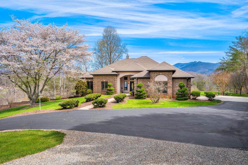1620 McConnell Road Hiawassee, GA 30546 - Photo 1 of 52 Main View