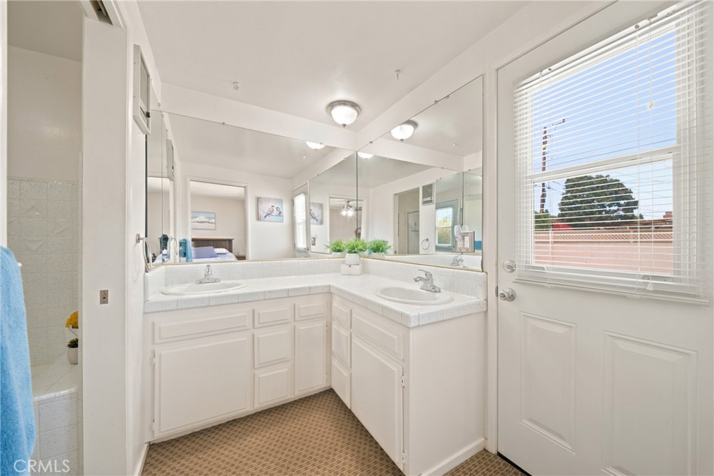 14602 Lorca Road La Mirada, CA 90638 - Photo 19 of 44