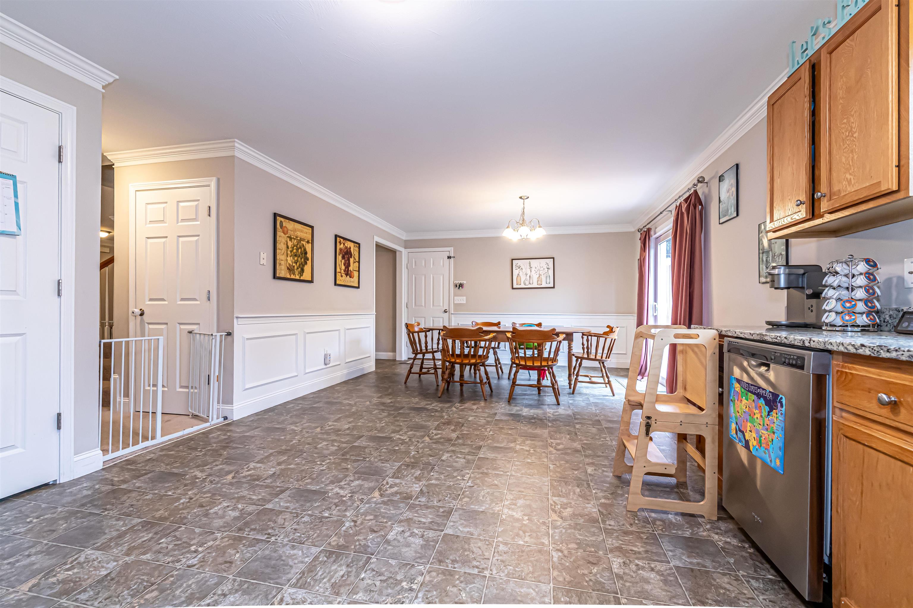 81 Marathon Way Manchester, NH 03109 - Photo 6 of 28 Gallery Image 6
