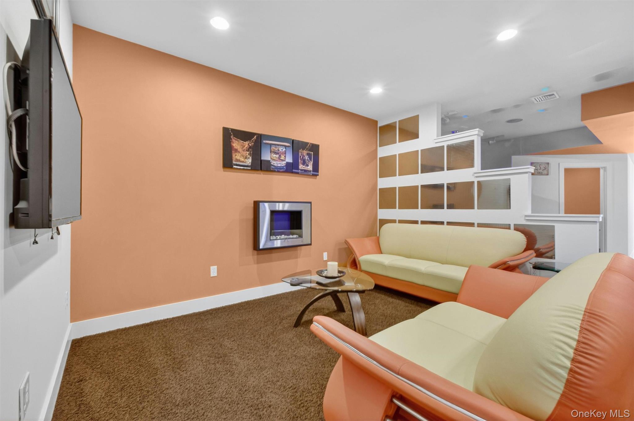 219 Country Club Road Hopewell Junction, NY 12533 - Photo 39 of 49 a living room with furniture