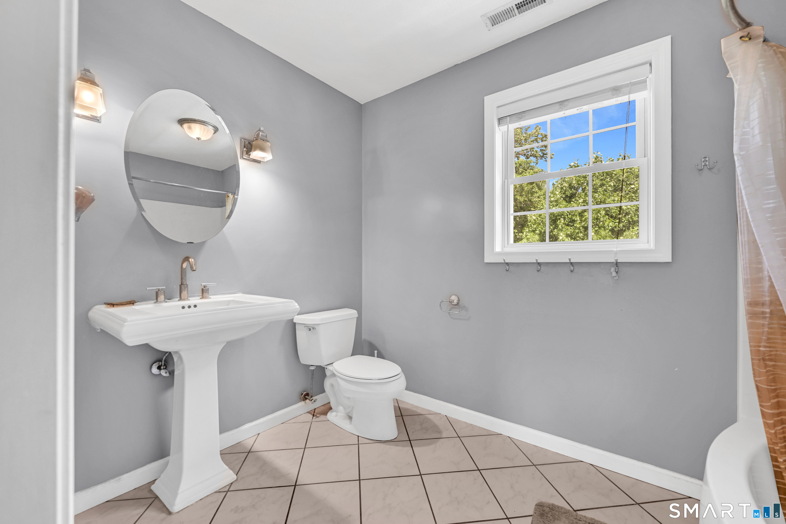 52 Monce Road Burlington, CT 06013 - Photo 20 of 39