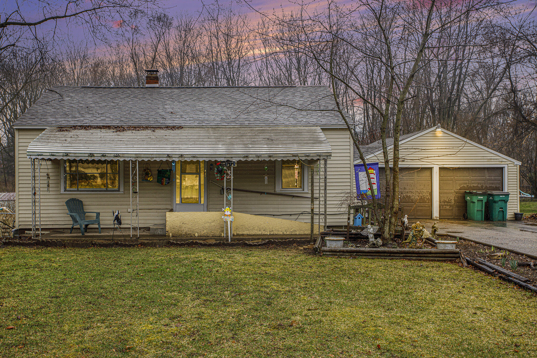 279 Reynolds Road Springfield, MI 49037 - Photo 1 of 21 001_90a1487_0