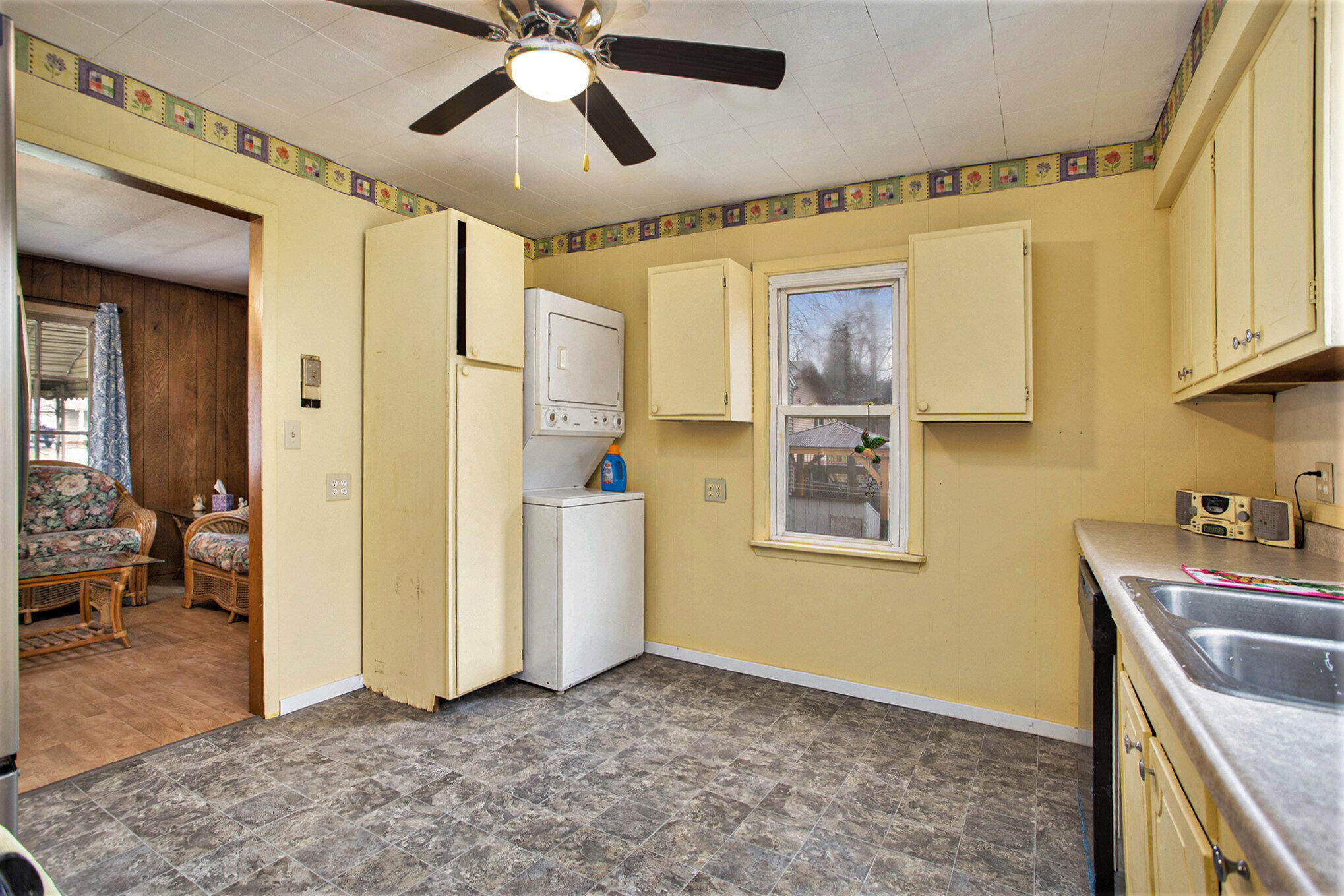 279 Reynolds Road Springfield, MI 49037 - Photo 8 of 21 008_90a1456