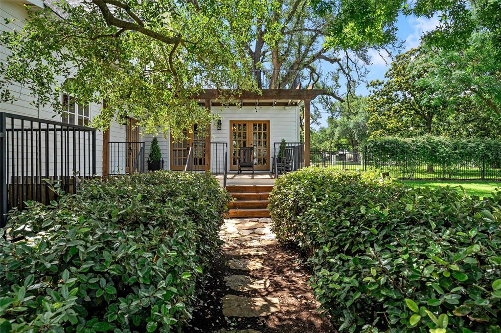 3601 Hillcrest Drive Waco, TX 76708 - Photo 36 of 40