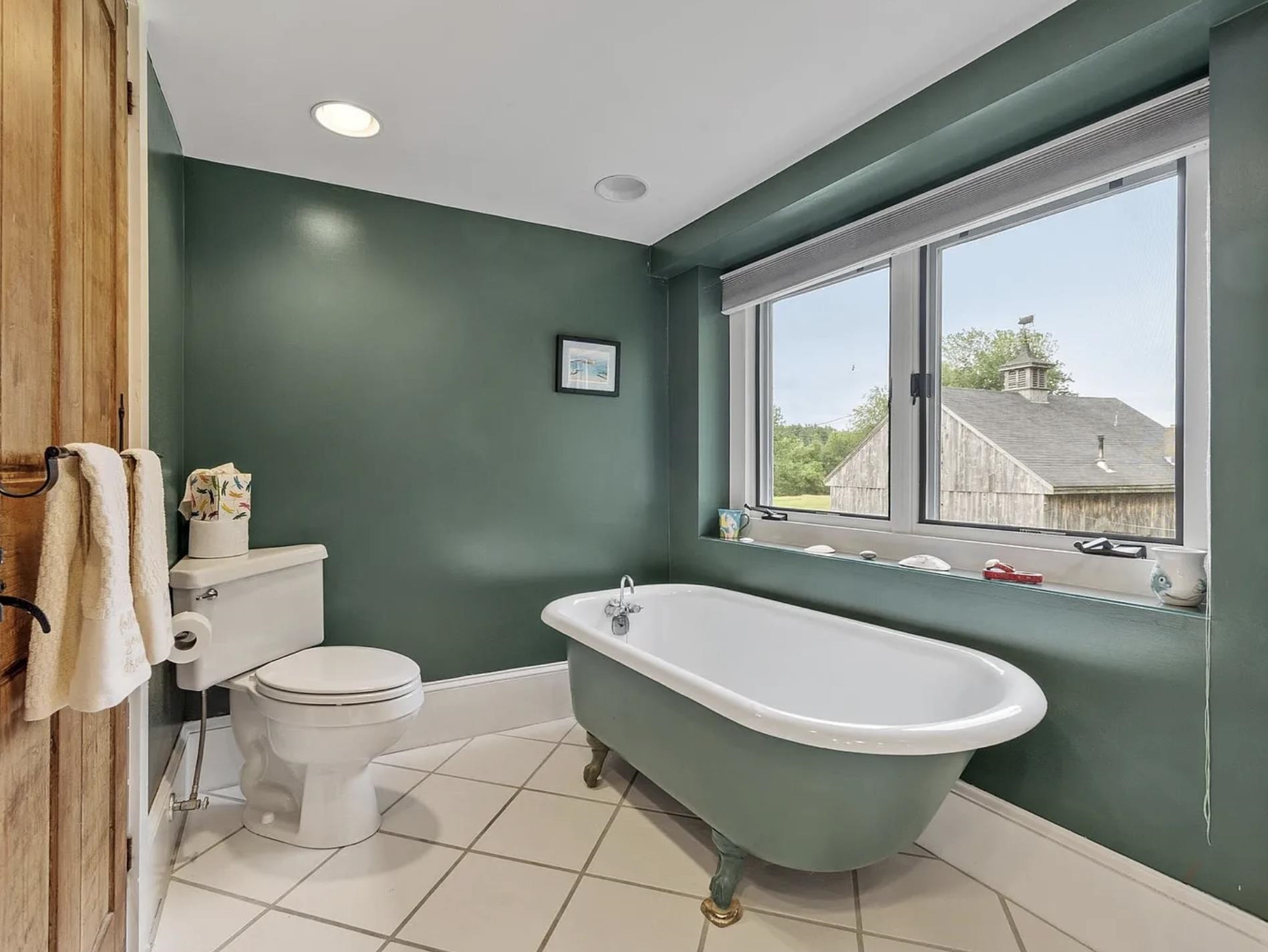 88 Post Road North Hampton, NH 03862 - Photo 15 of 16 Gallery Image 15