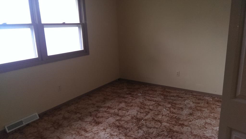 1202 12th Street Viola, IL 61486 - Photo 5 of 15 Gallery Image 5
