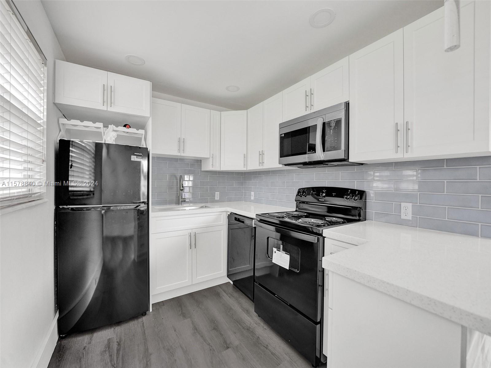 211 Mansfield East, Unit F211 Boca Raton, FL 33434 - Photo 1 of 32 Gallery Image 1