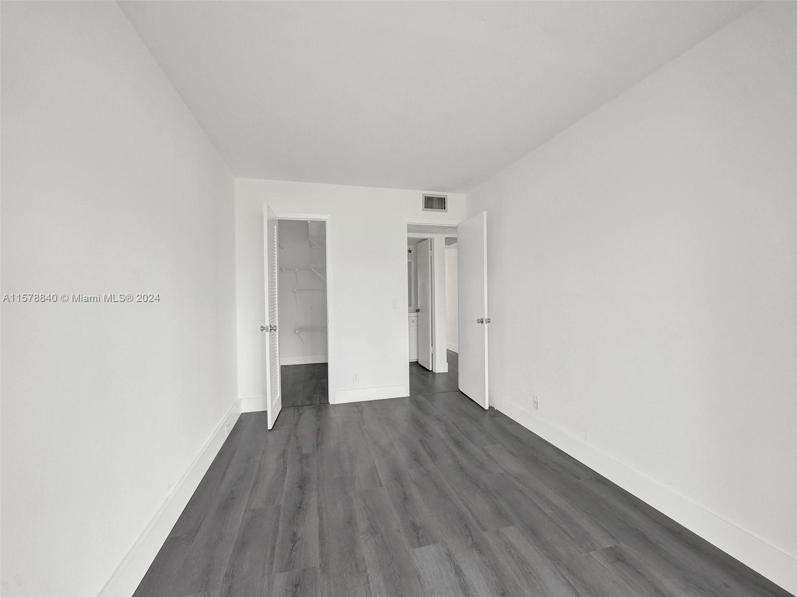 211 Mansfield East, Unit F211 Boca Raton, FL 33434 - Photo 14 of 32 Gallery Image 14