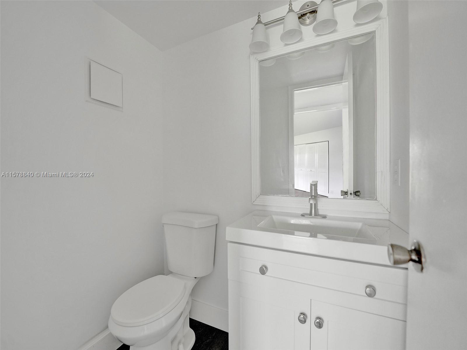 211 Mansfield East, Unit F211 Boca Raton, FL 33434 - Photo 19 of 32 Gallery Image 19