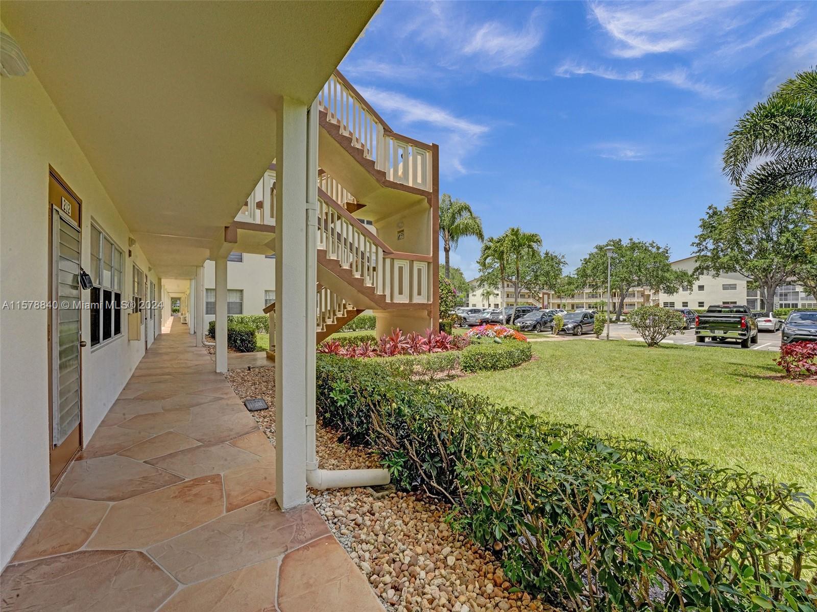 211 Mansfield East, Unit F211 Boca Raton, FL 33434 - Photo 30 of 32 Gallery Image 30