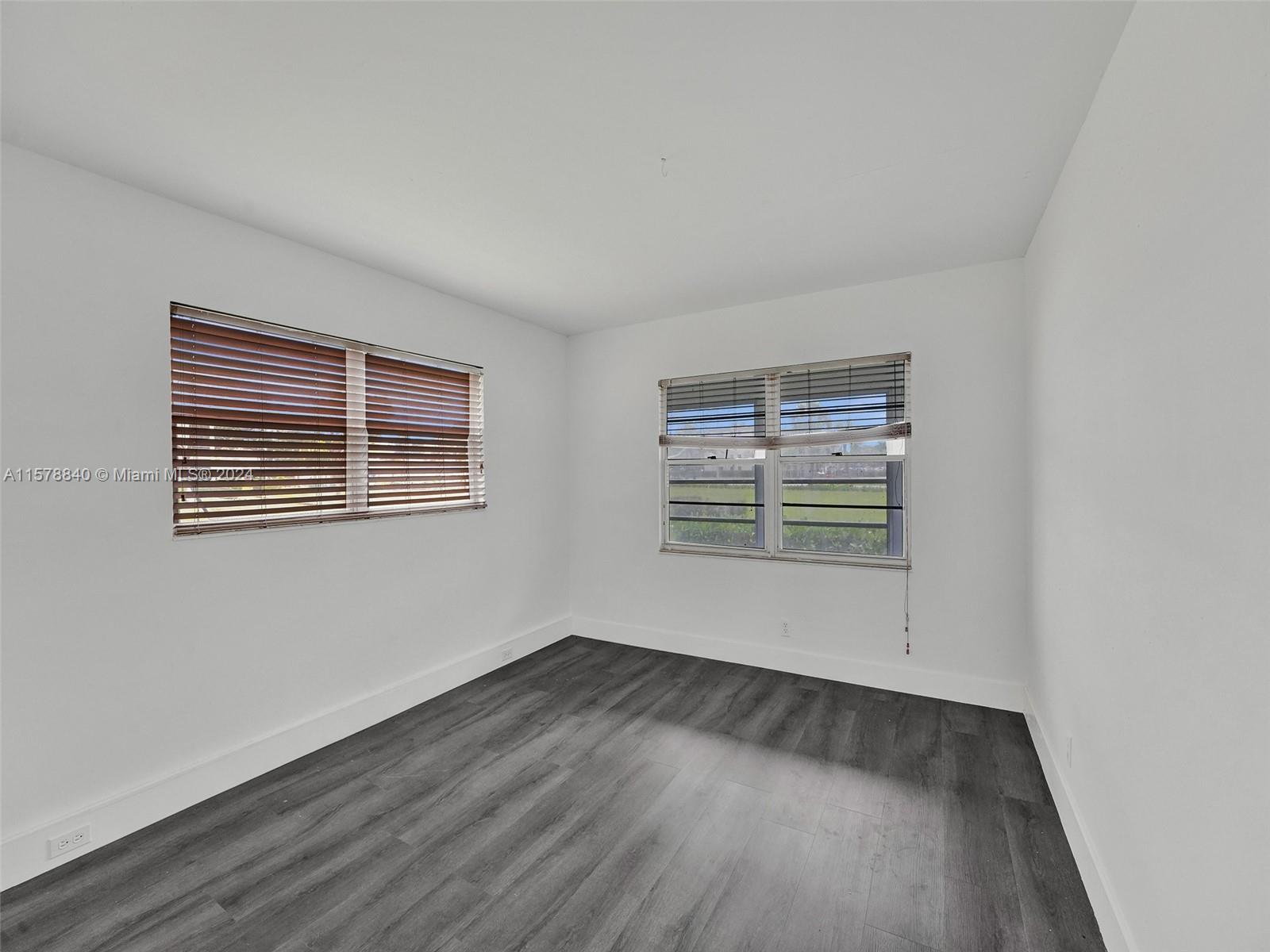 211 Mansfield East, Unit F211 Boca Raton, FL 33434 - Photo 10 of 32 Gallery Image 10