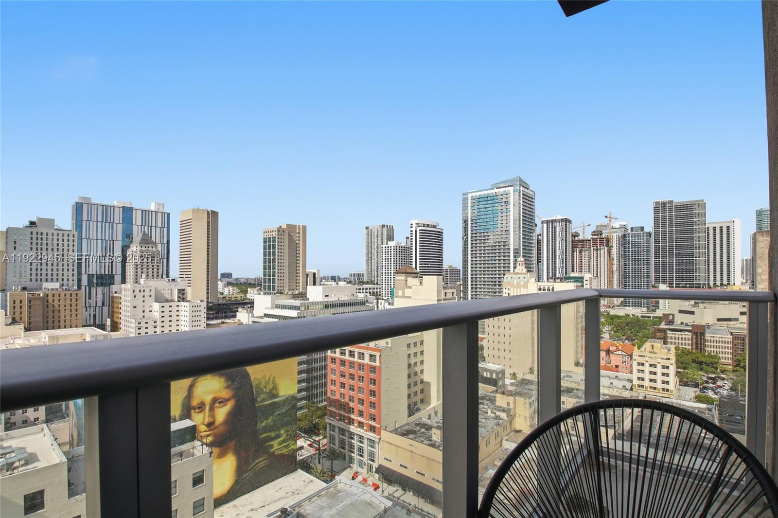 151 Southeast 1st Street, Unit 1810 Miami, FL 33131 - Photo 22 of 23